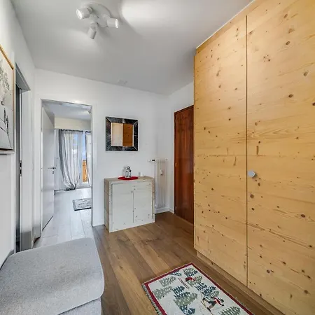 In The Heart Of Crans, Fireplace And Parking Appartement