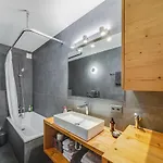 Appartement In The Heart Of Crans, Fireplace And Parking *