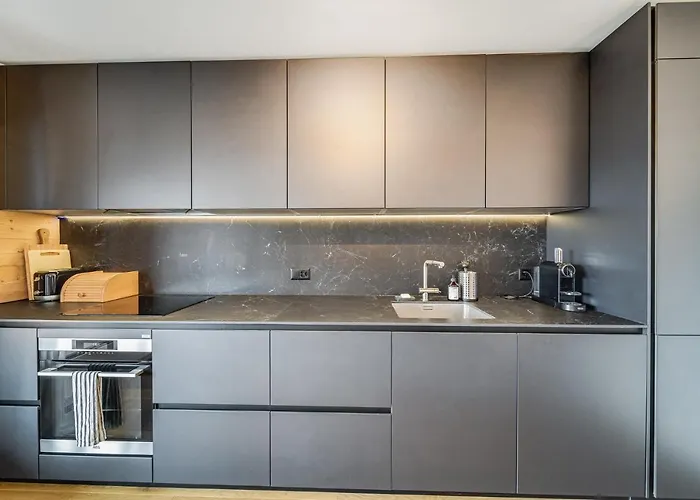 In The Heart Of Crans, Fireplace And Parking شقة
